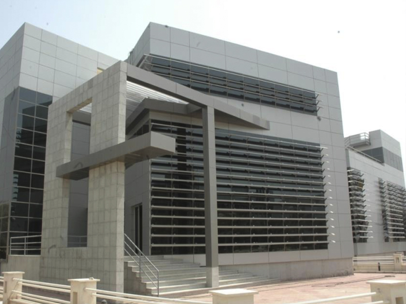 ساختمان اداری بیمه آسیا کیش